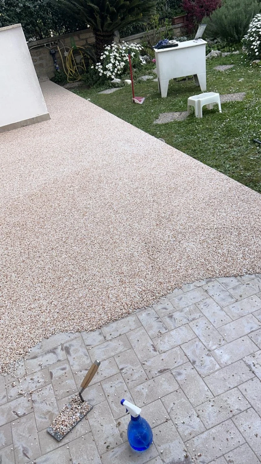 Pavimenti drenanti in graniglia di marmo
